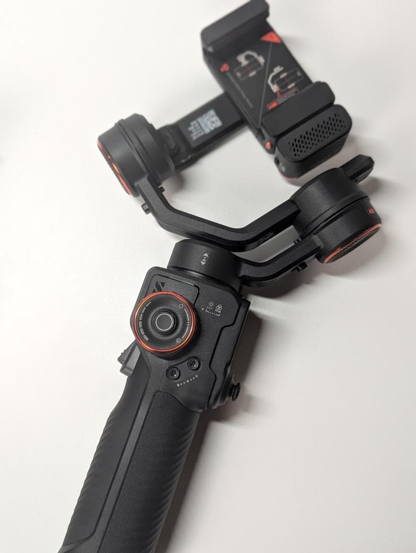 【新品同様品】Hohem iSteady M7 高性能スマホジンバル