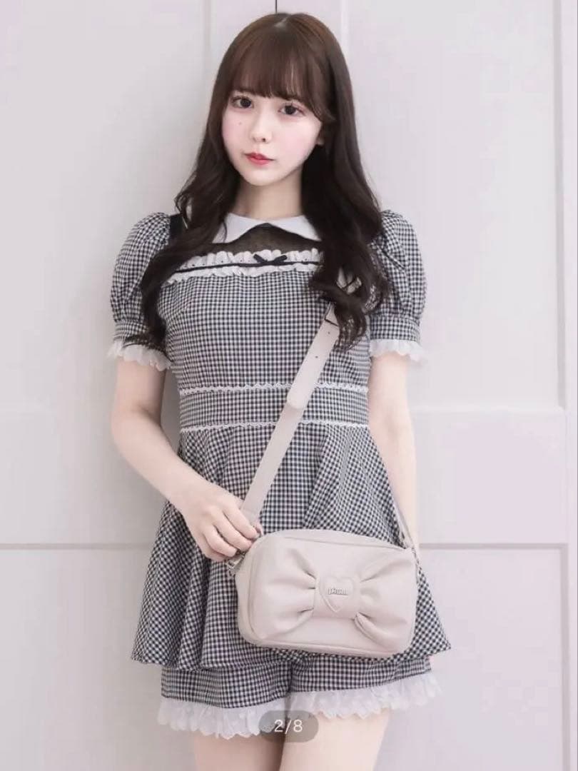 【タグ付き新品】pium ピウム　ハートボリュームリボンポシェット