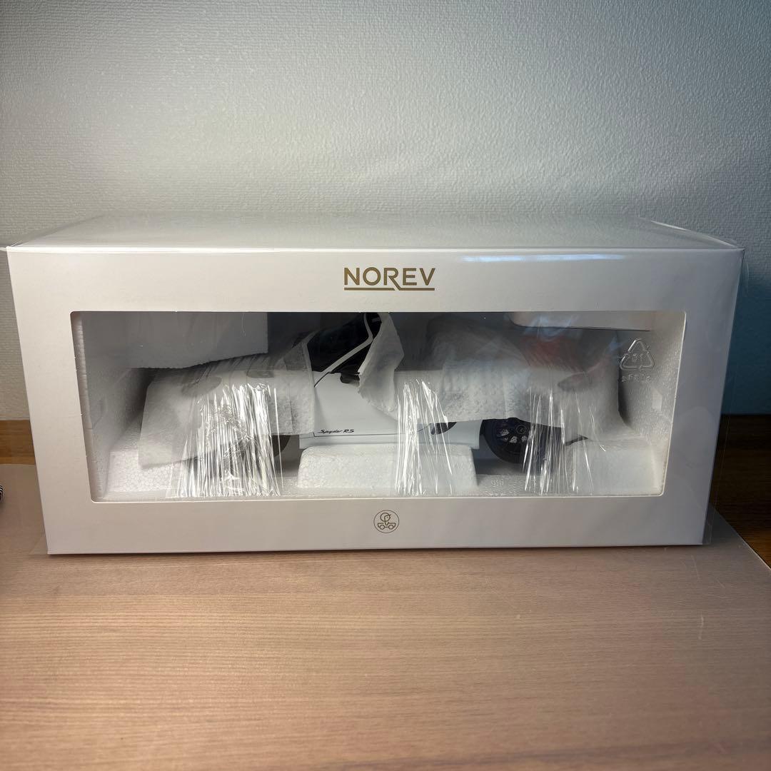 ノレブ ポルシェ　718 スパイダー RS 1/18 ミニカー ホワイト