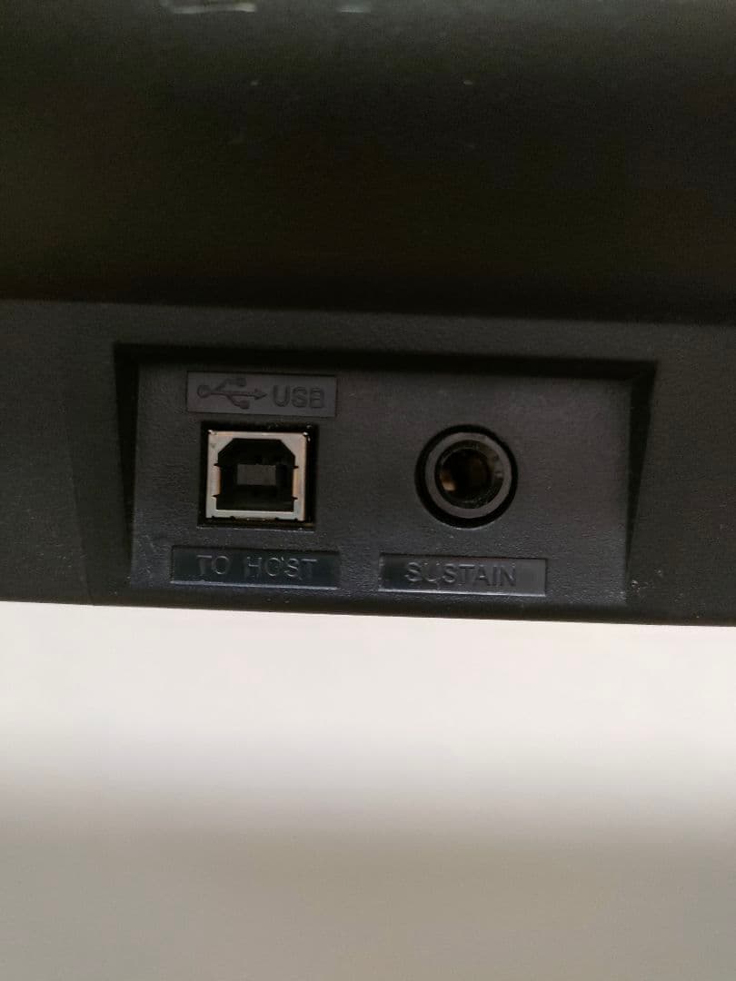 ヤマハ　電子ピアノ　76鍵盤　piaggero　NP-V80　スタンドは別売り