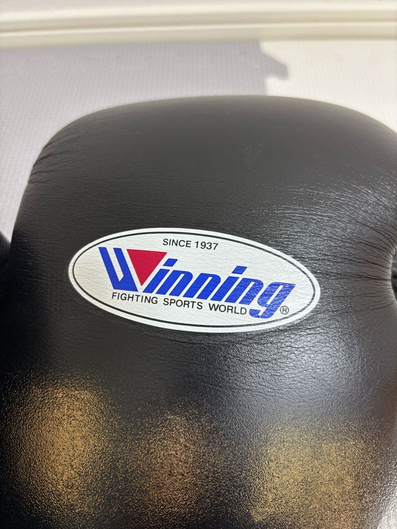 【美品】Winning ボクシンググローブ 14oz ブラック