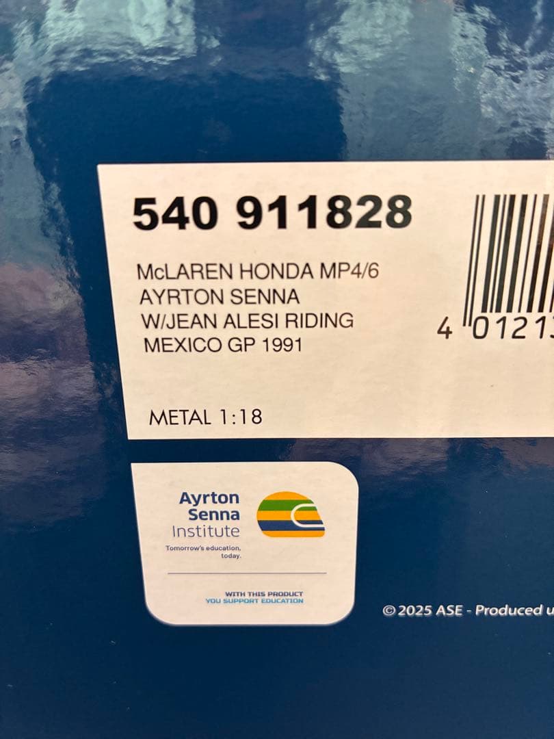 新品 ミニチャンプス 1/18 マクラーレンホンダ MP4/6 F1 セナ