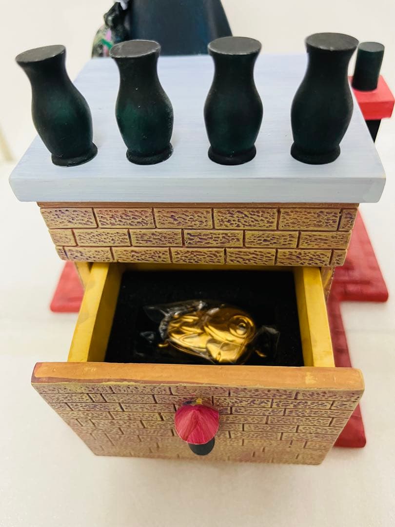 早い者勝ち！ディズニー　メリーポピンズ　限定フィギュア