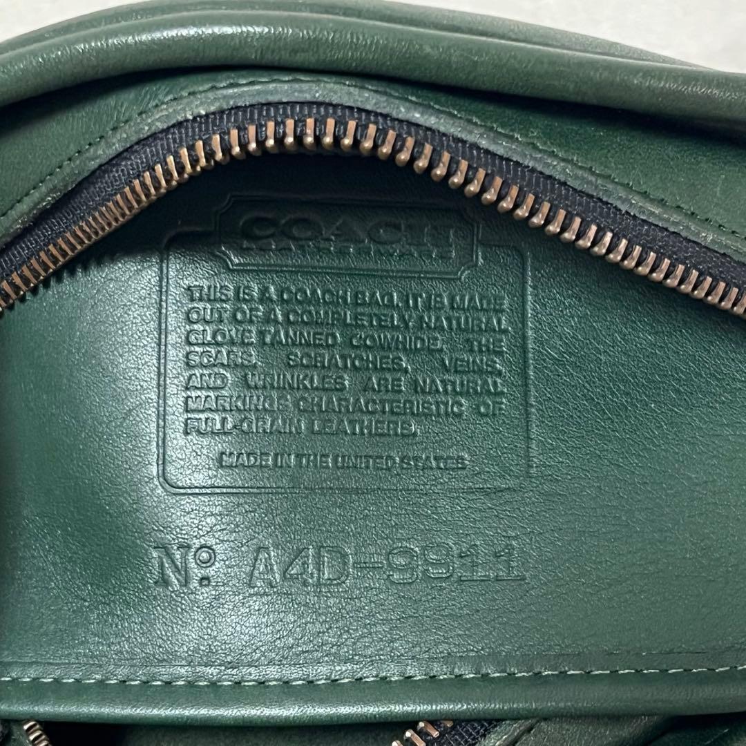 オールドコーチ　ショルダーバッグ　グリーン　ハーフムーン　三日月　USA