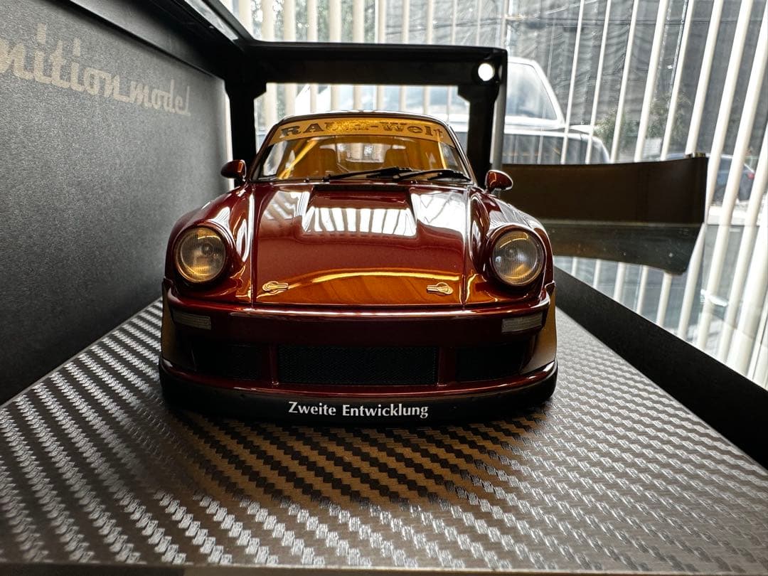 RWB930 ターボ ignition Model 1/18 ワイン