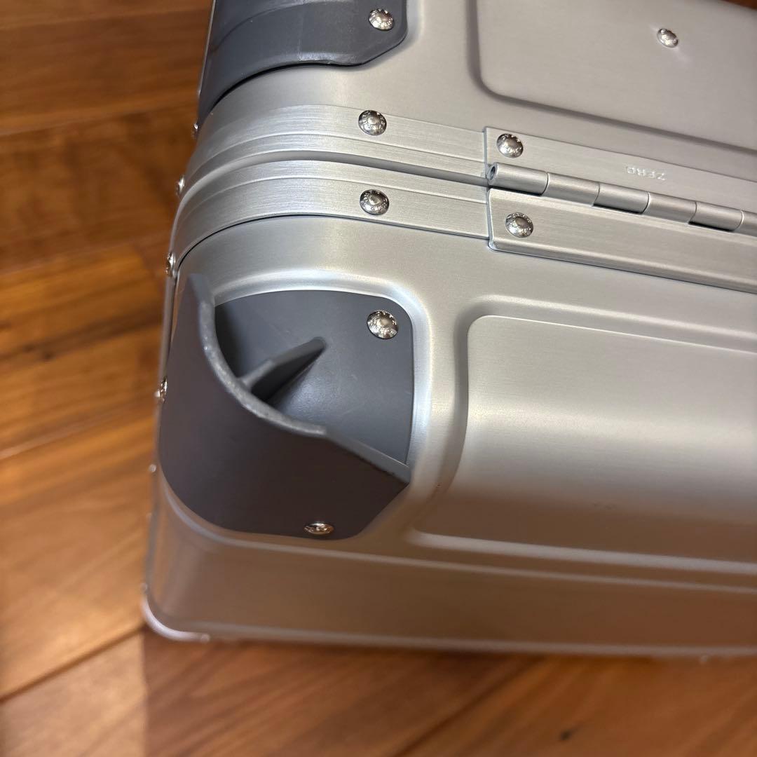 ゼロハリバートン　Two-Wheel Business Case 29L