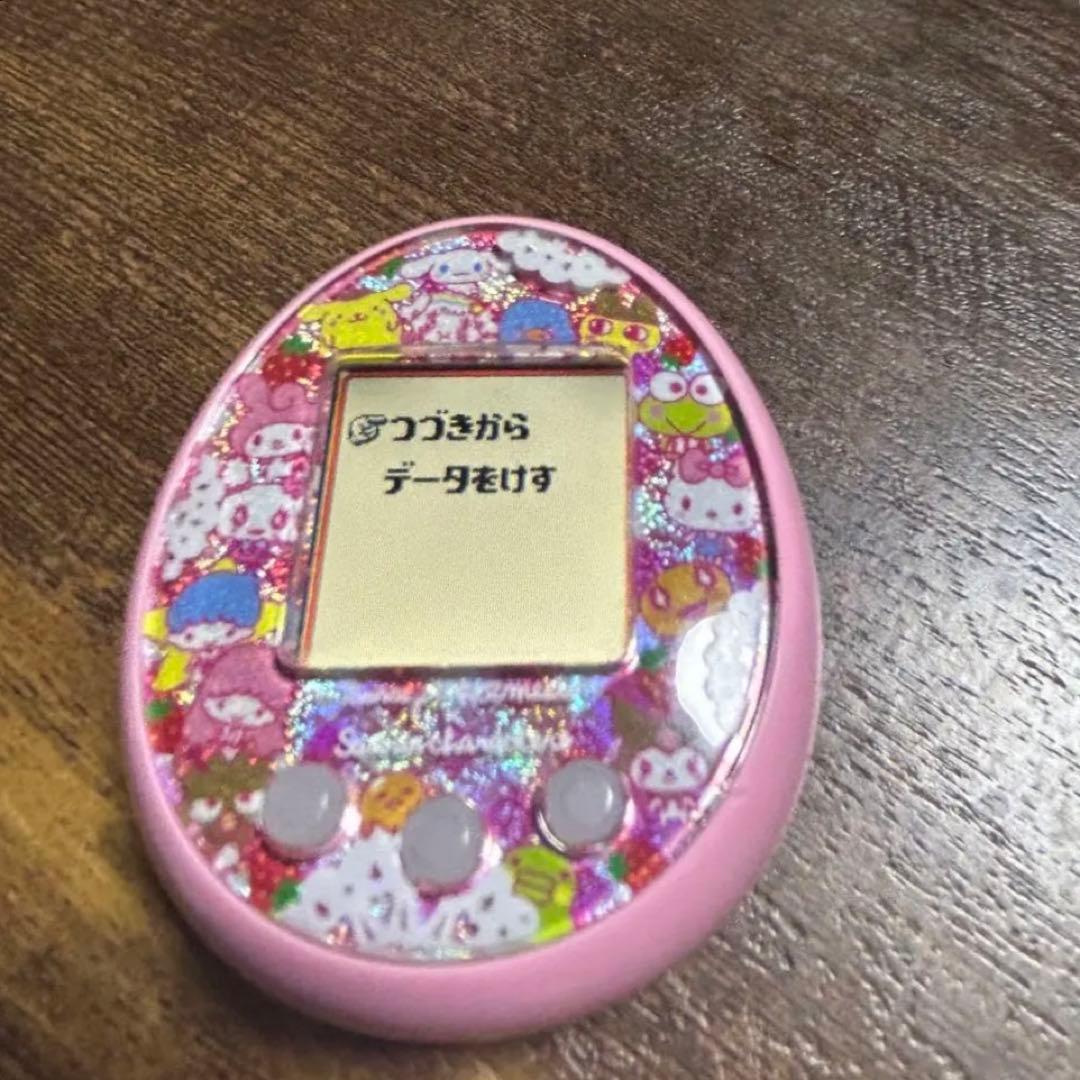 たまごっちみーつ　サンリオ　ピンク