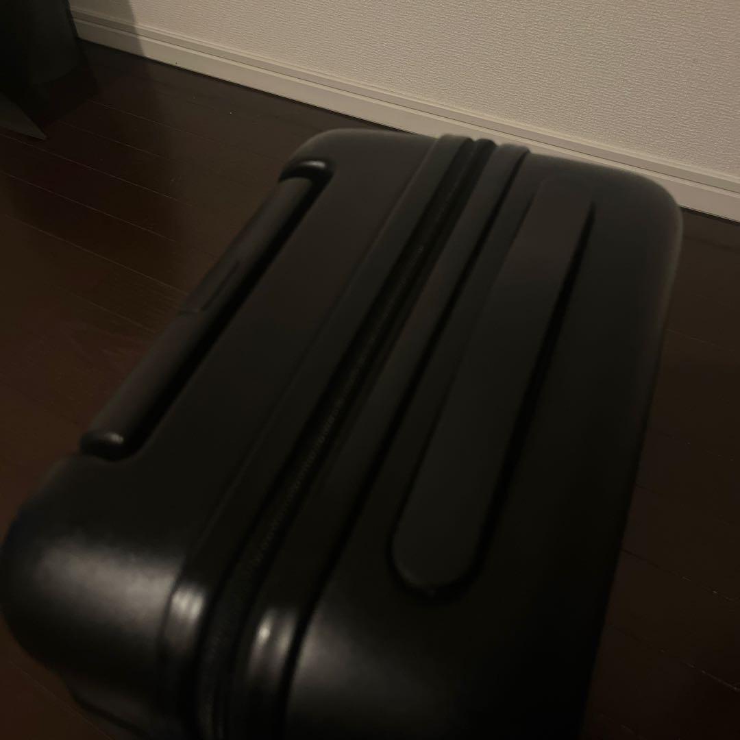 MUJI 使用2回　20L 2025年購入　TSAロック付黒キャリーケース