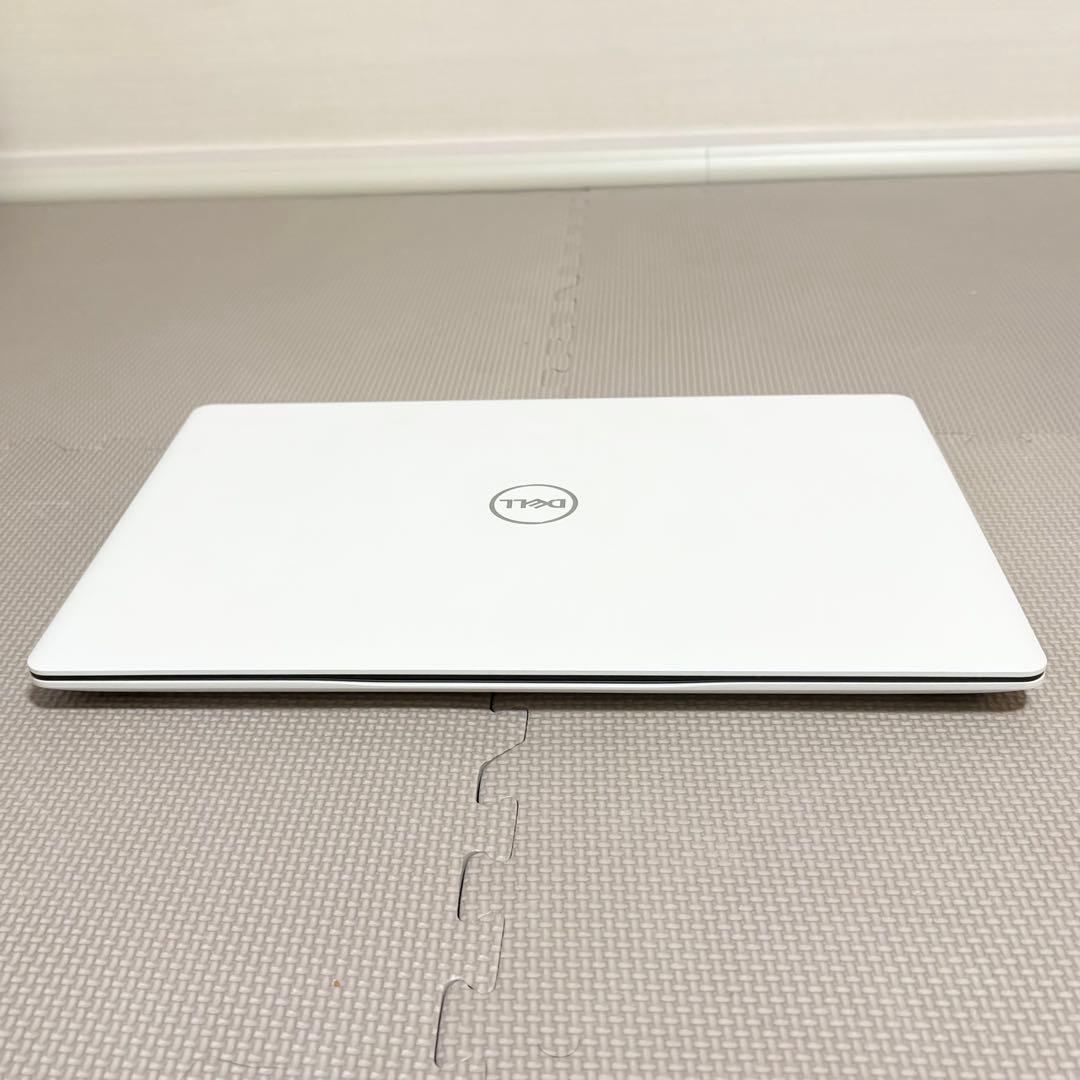 【美品】Dell Inspiron 5570【i7/8GB/SSD+HDD】