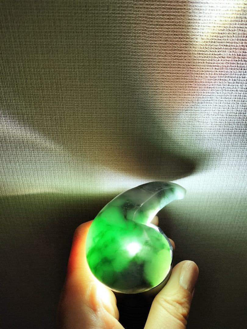超希少 7cm 祖父のコレクション 糸魚川 翡翠 勾玉