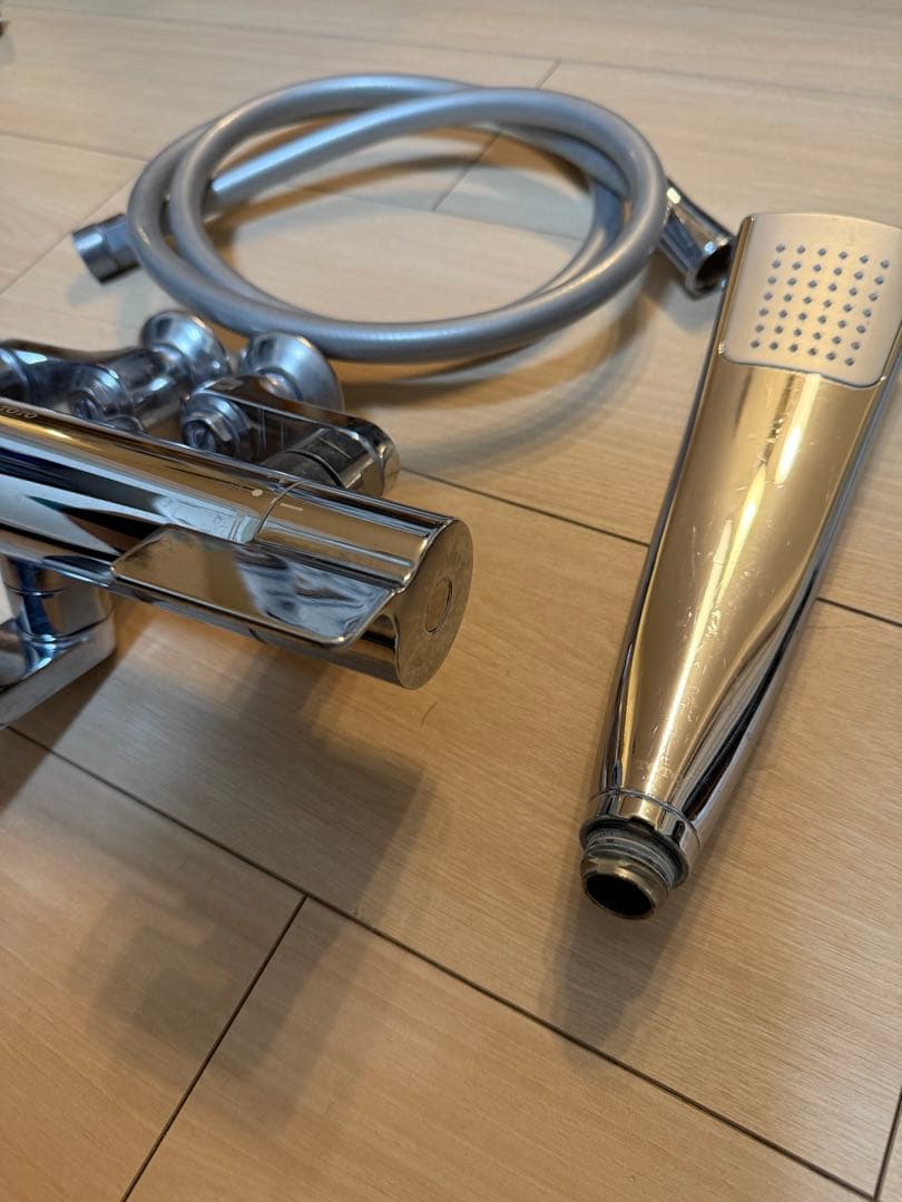 TOTO サーモスタット混合水栓 TBV03401J1 シャワーヘッドホース付き