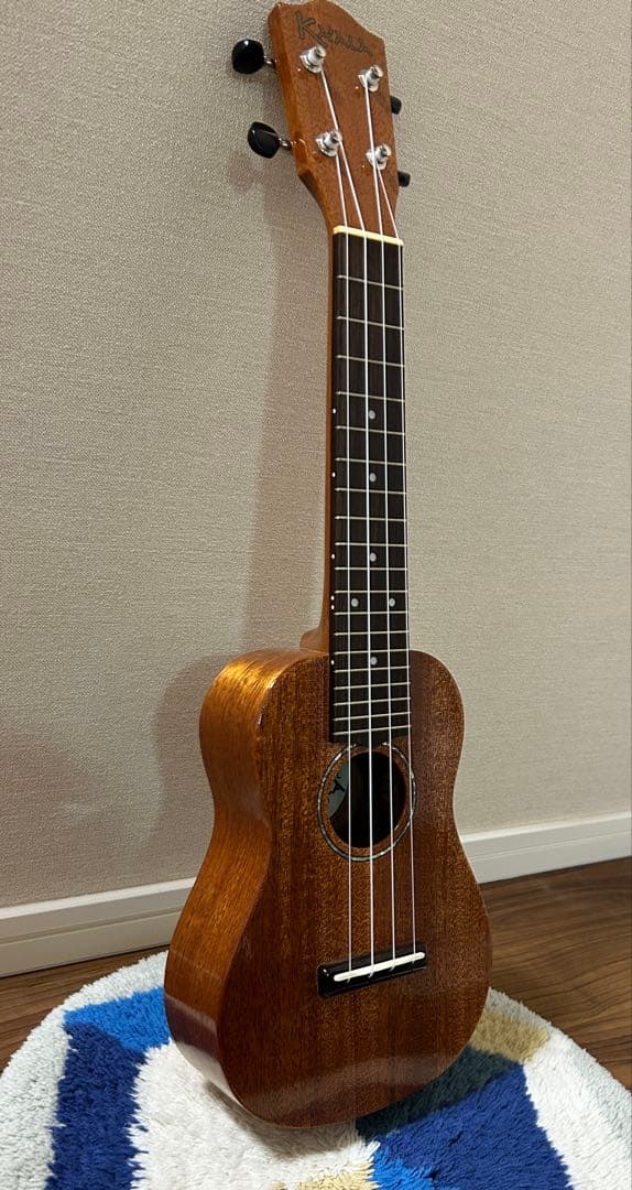 ウクレレ　KAALA KU7S