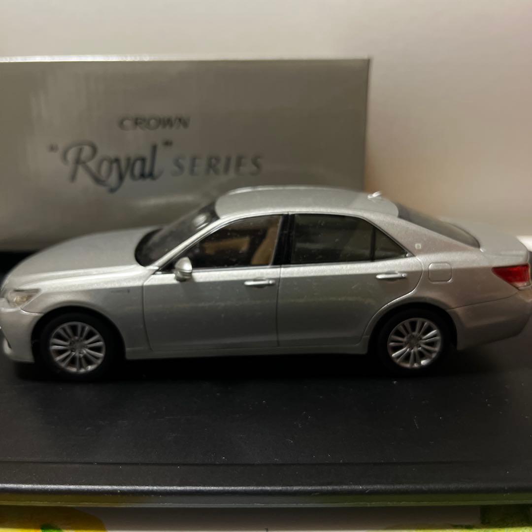 非売品　トヨタ　クラウンロイヤル　プレシャスシルバー　カラーサンプル