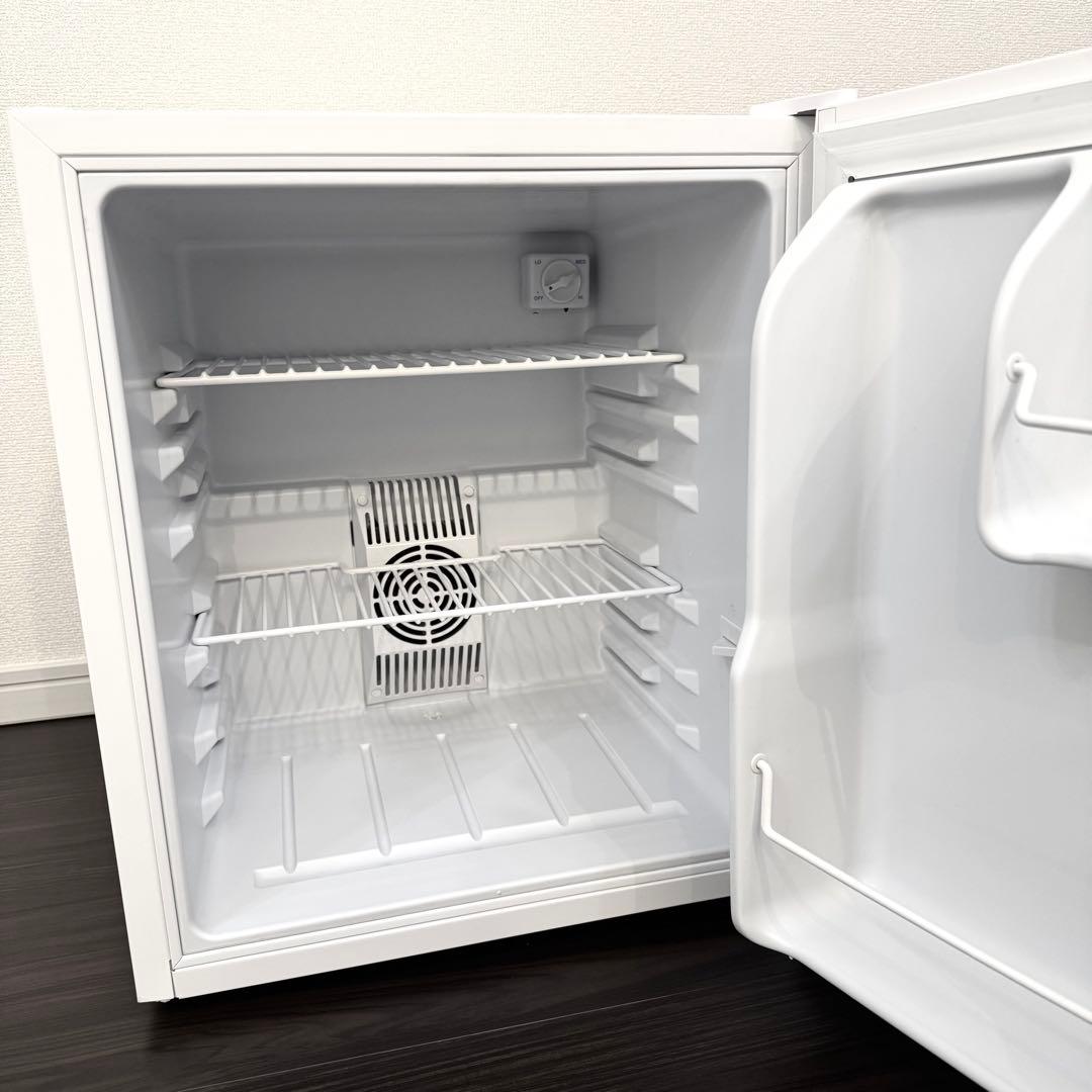 【美品】Sun Ruck 冷庫さん 小型冷蔵庫 48L 24年製 ホワイト