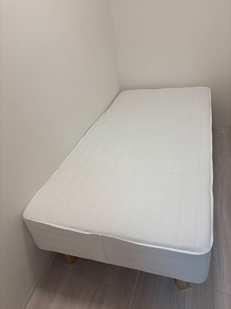 無印良品　シングルサイズ　脚付マットレスポケットコイル26cm（洗えるカバー）