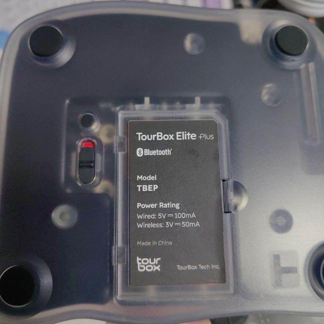 TourBox Elite Plus コントローラー