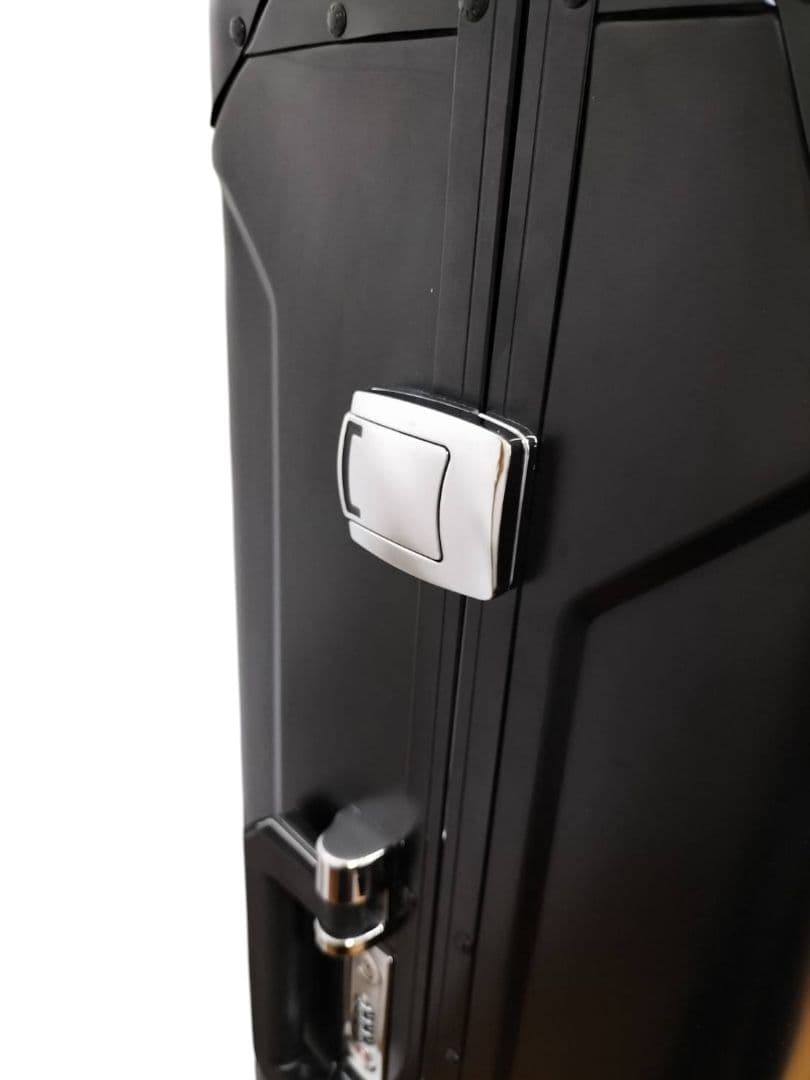 【美品】 ZERO HALLIBURTON 95L 4輪 TSAロック付き