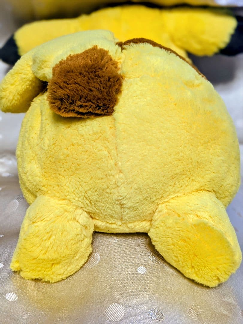 ポケモンセンターオリジナル ピカチュウ ふわふわ抱きぬいぐるみ