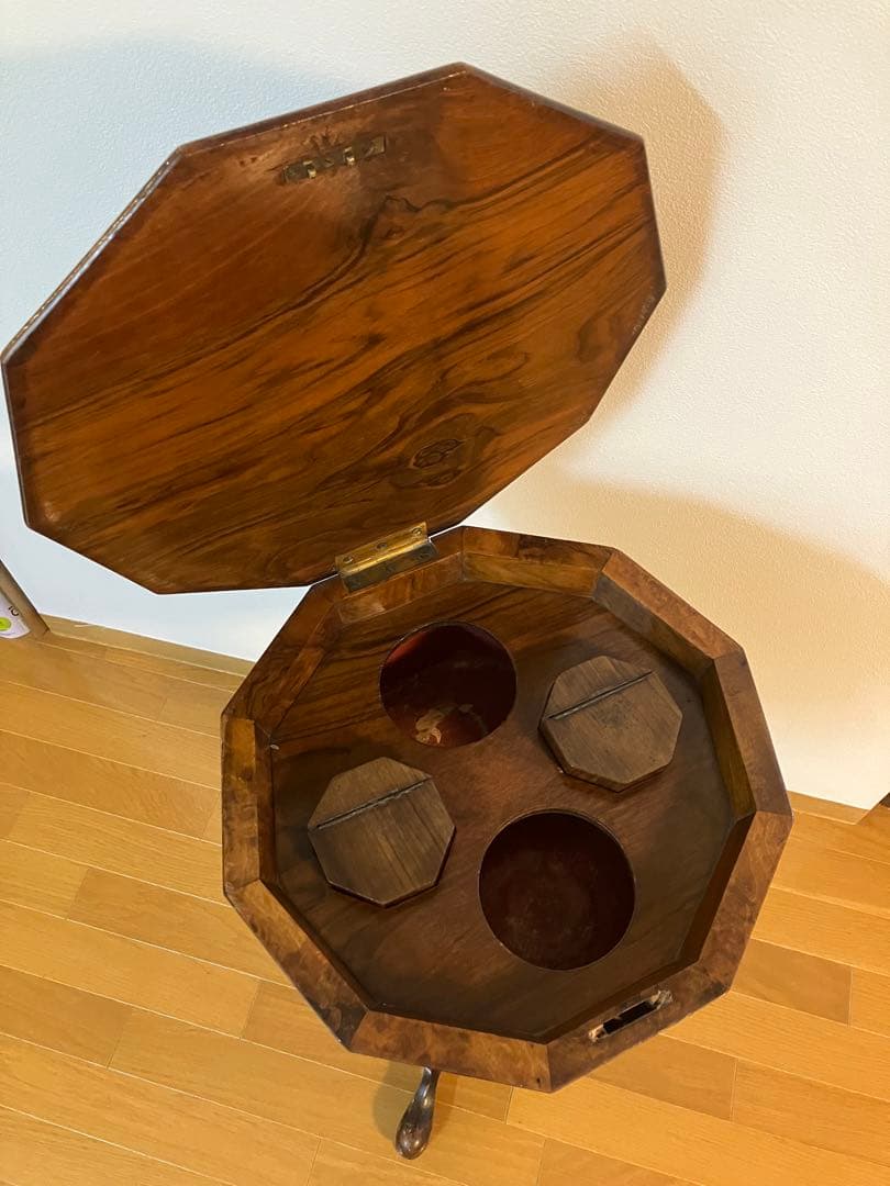 木製八角形サイドテーブル　アンティーク　イギリス