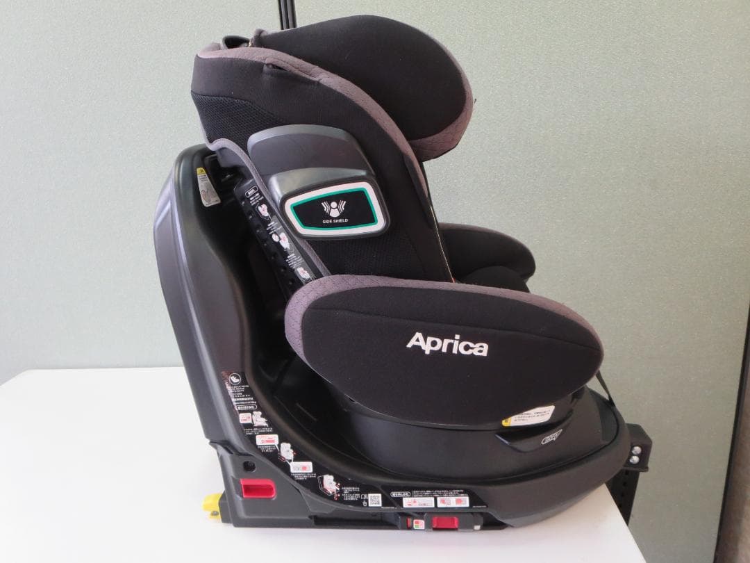 アップリカ　フラディアグロウISOFIXセーフティープラスプレミアムAB