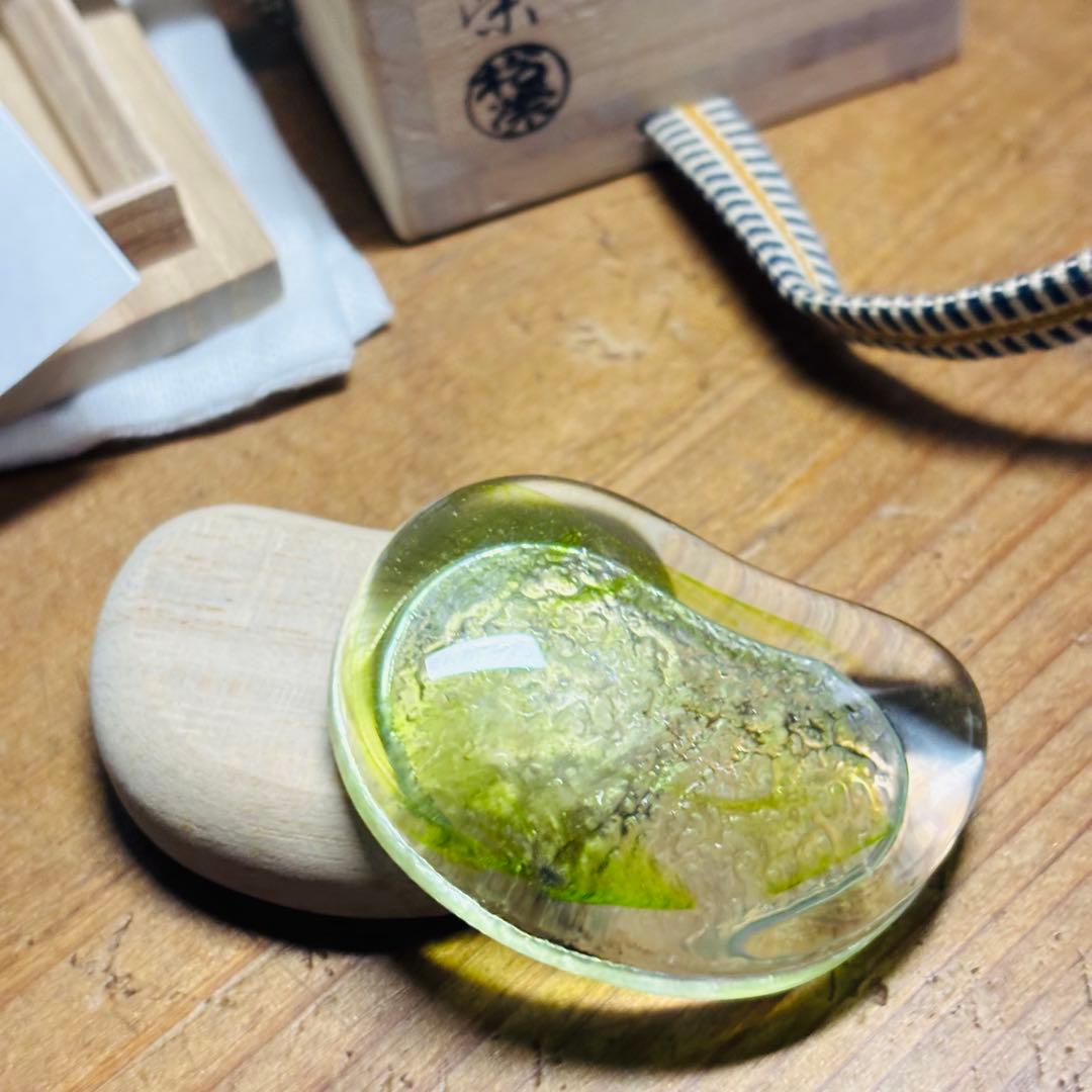 硝子　朝露香合　加州　漆芸　松葉　共箱　茶道具　香道具　鈴木松栄　西村松逸師