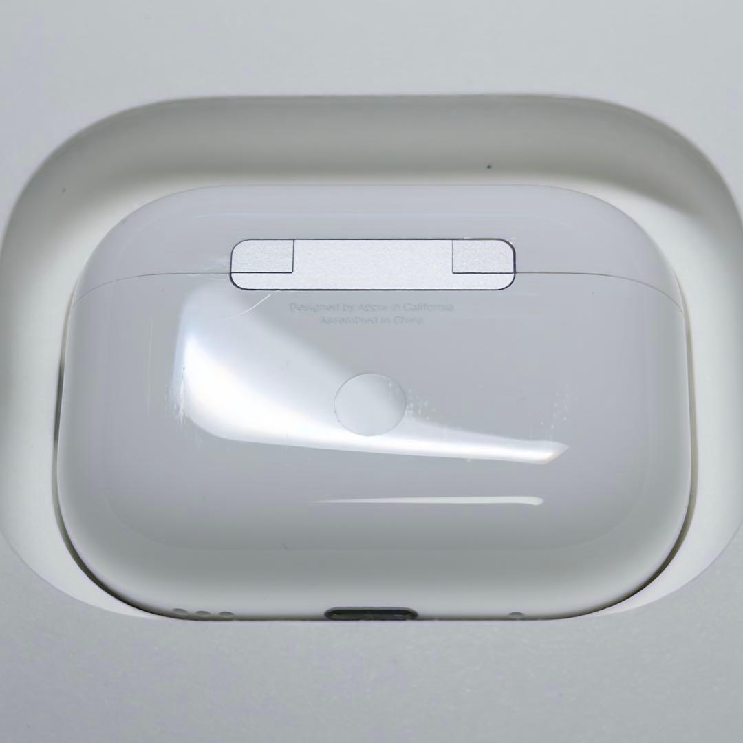 AirPods Pro 第2世代 Lightningモデル（中古・使用感あり）