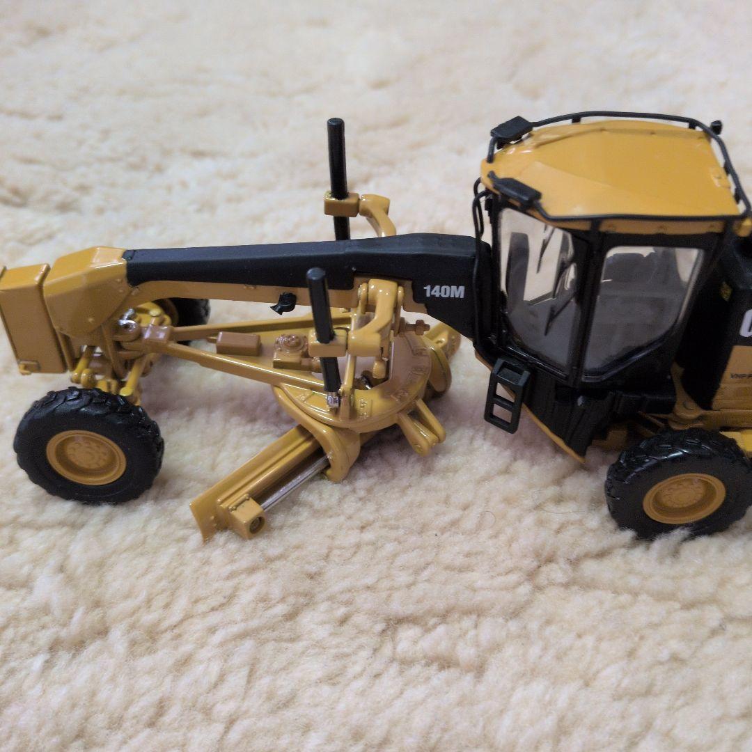 【値下げ】CAT 140M ミニカー 1/50