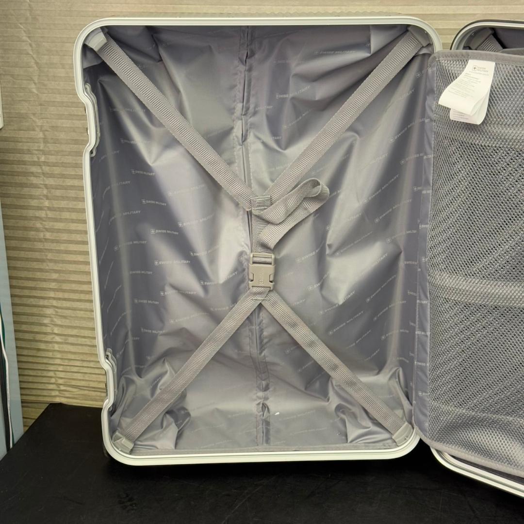 ☆未使用　スイスミリタリー プレミアム Cタイプ 64L SM-C624