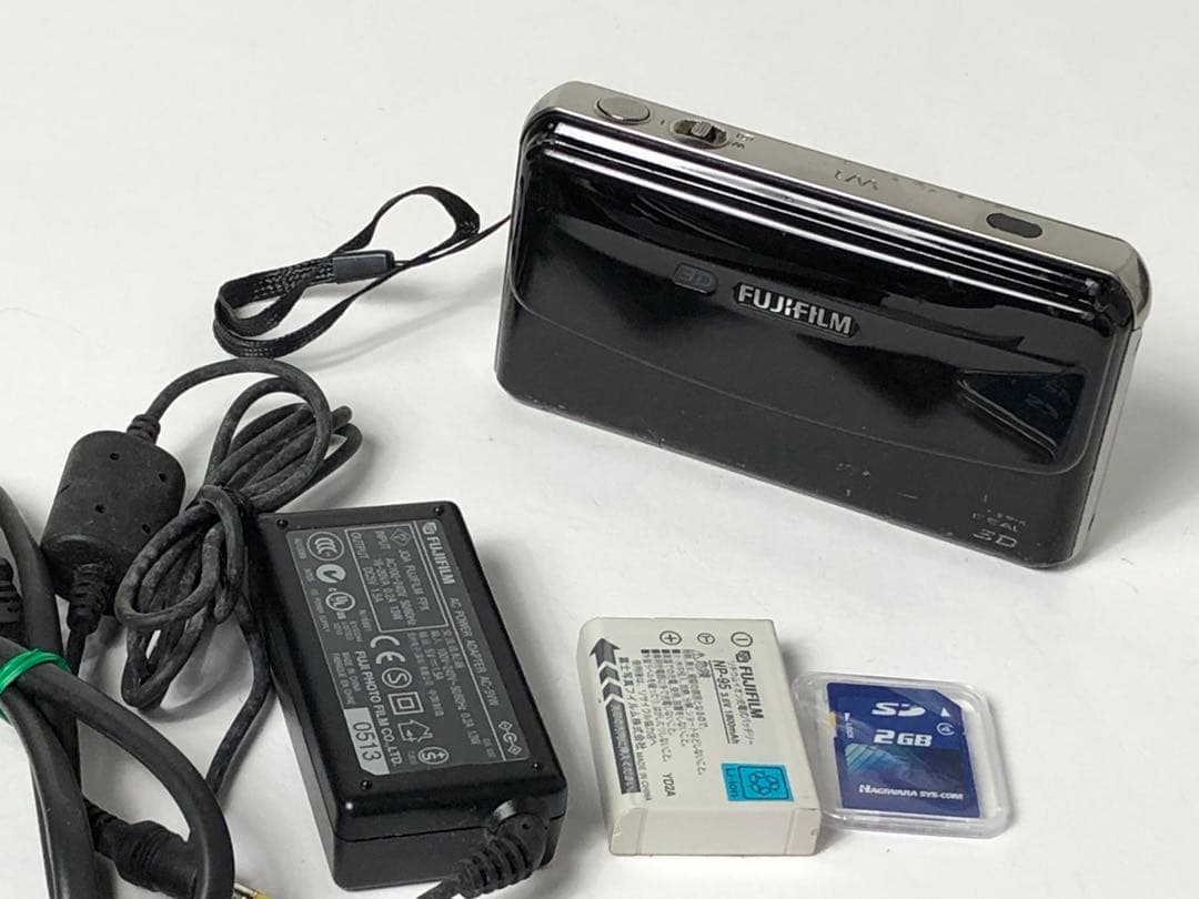 すぐに撮影OK FUJIFILM 3D W1 デジタルカメラ デジカメ 動作品