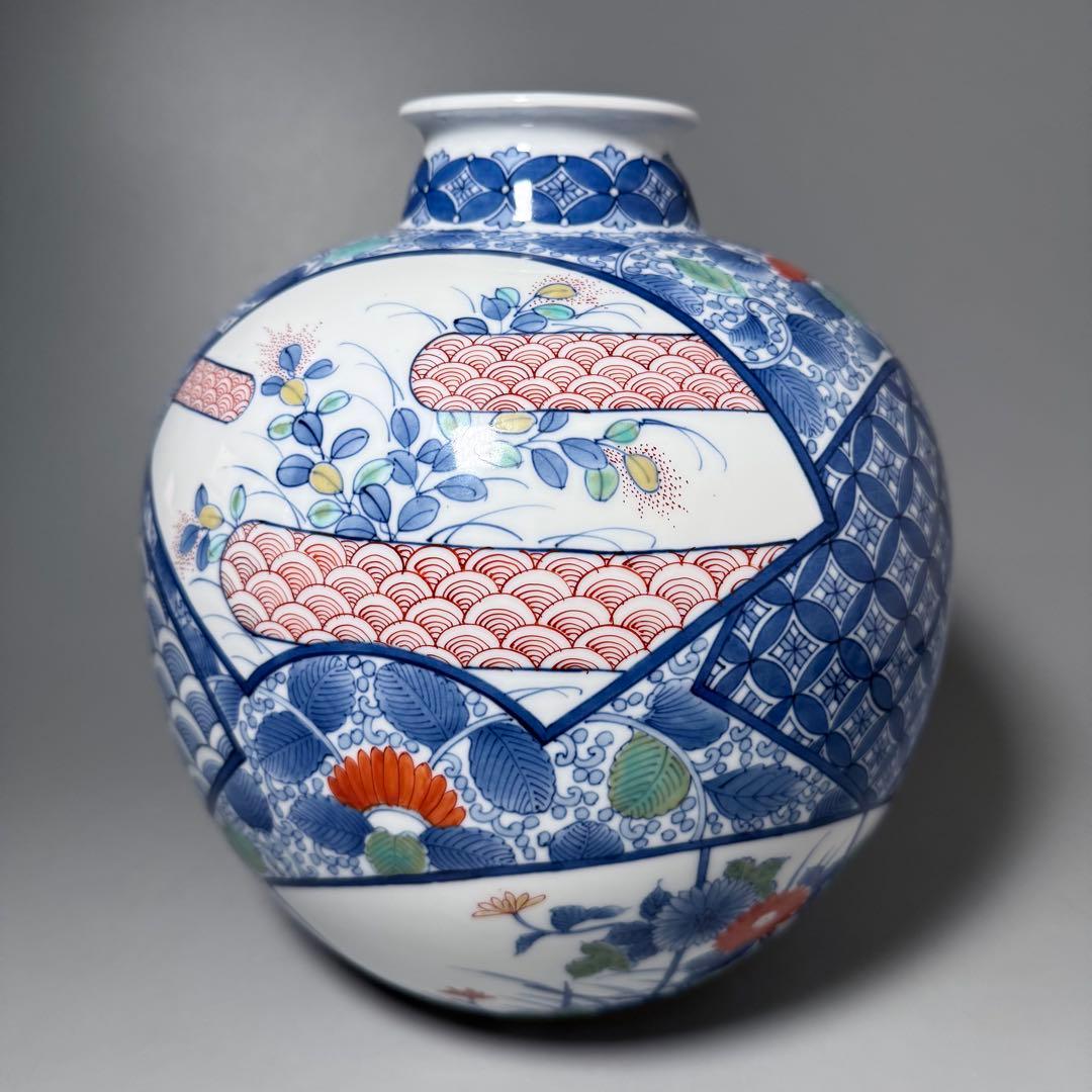 名工　市川忠山　作　色鍋島花瓶　桃　松竹梅　花草　七宝　青海波　鍋島藩　26cm