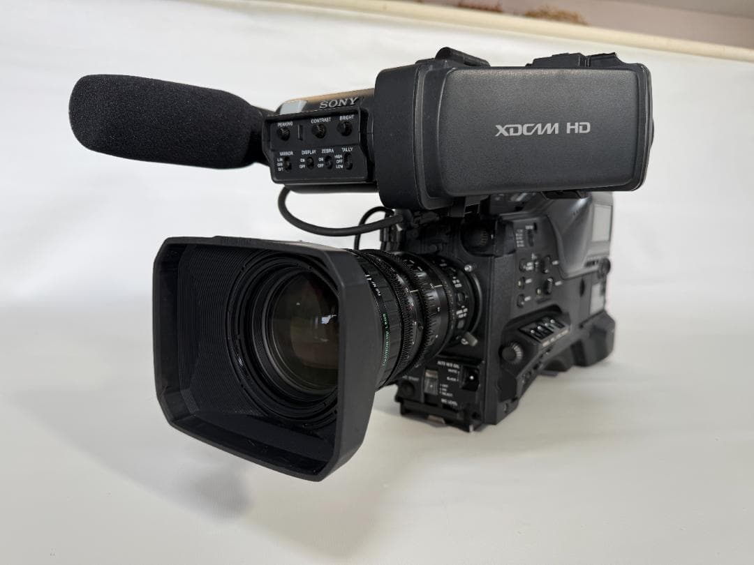 業務用ビデオカメラ　XDCAM2/3インチ PMW-350K 16倍レンズ付き