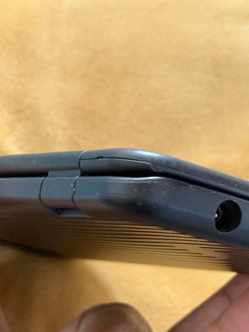 携帯電話本体 LG smartphone