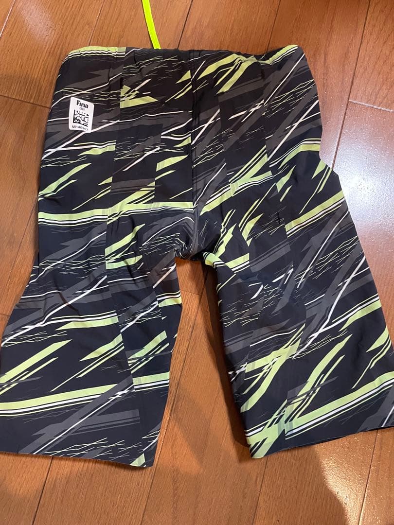 Mizuno 競泳水着 ブラック/イエロー