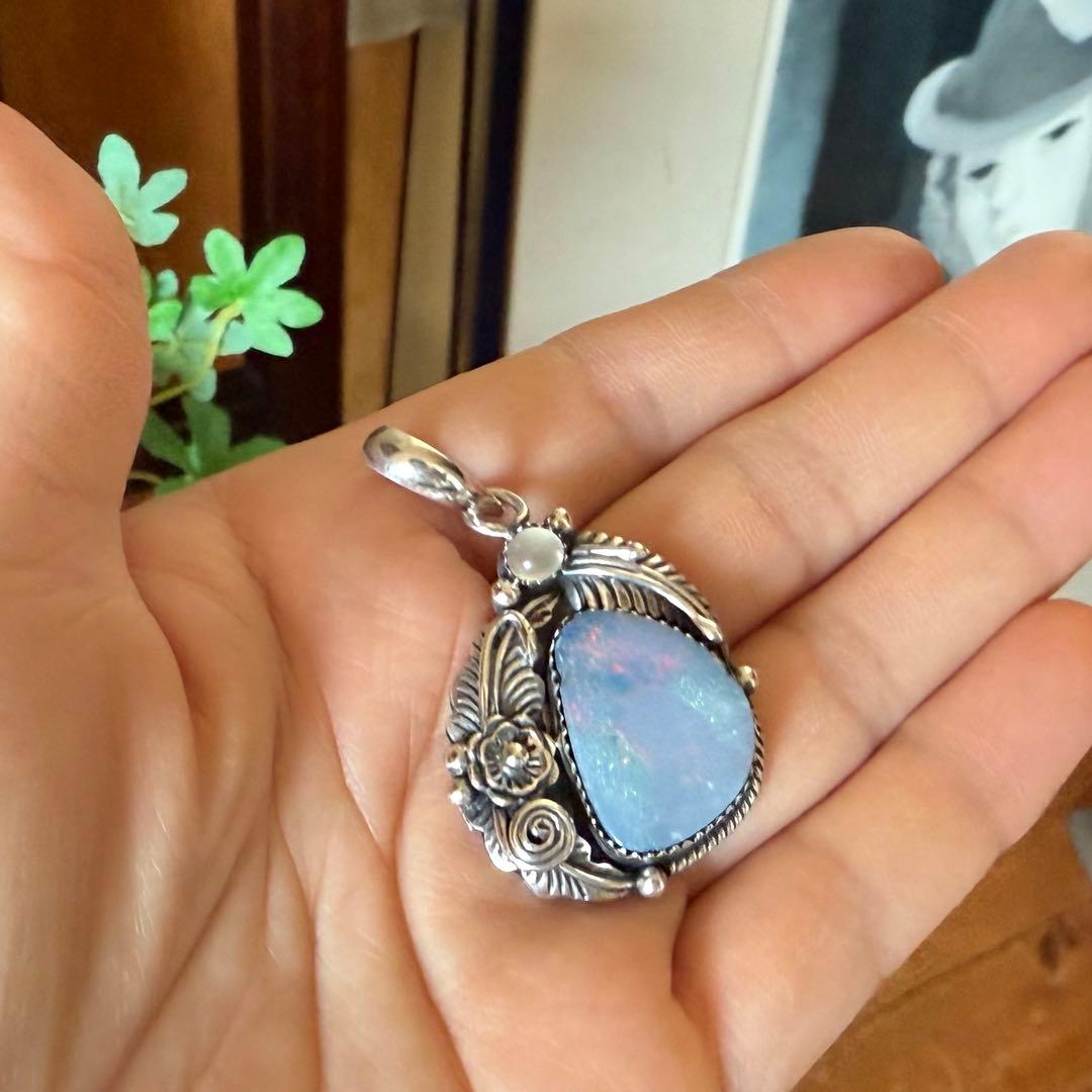 インディアンジュエリー　925スターリングシルバー　オパールペンダントトップ