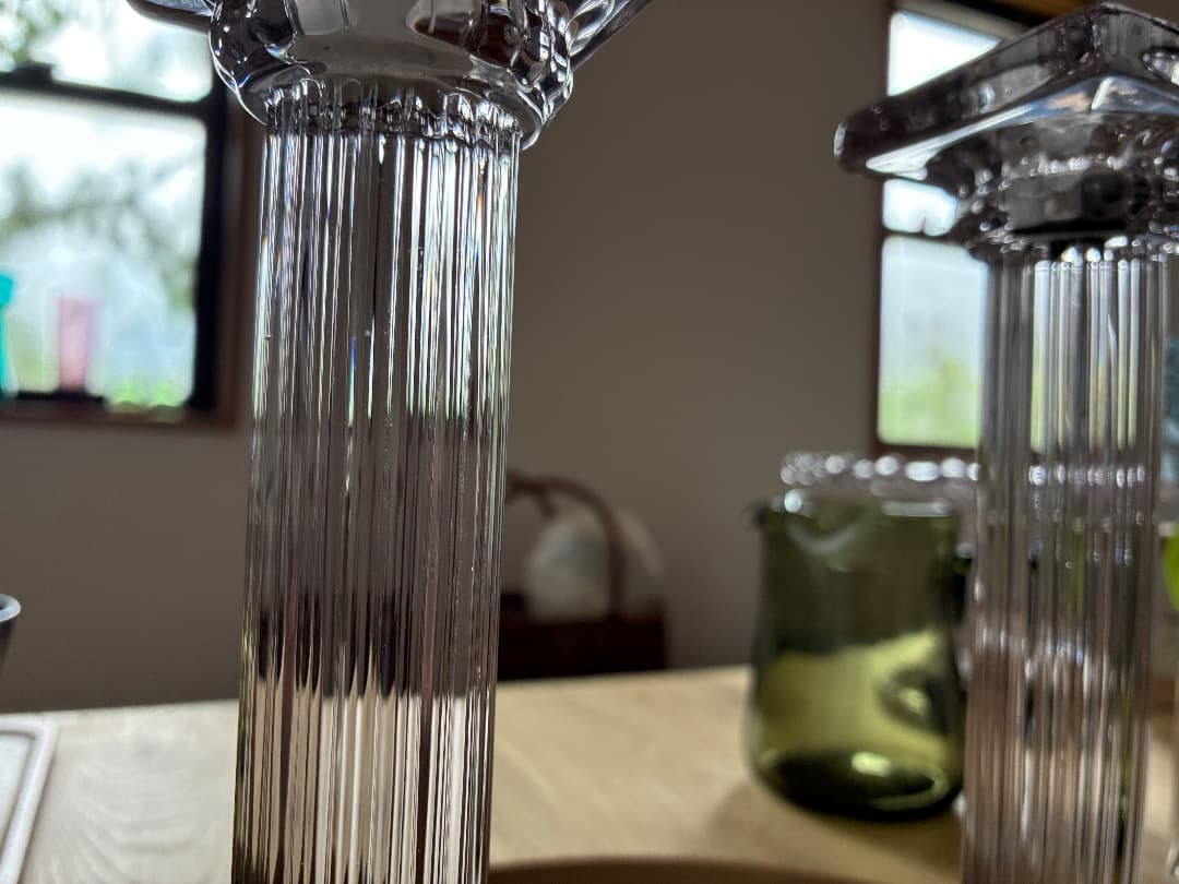 英国アンティーク　ガラス燭台ペア　キャンドルスタンド