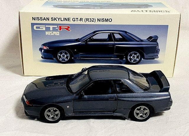 オートアート 1/18　スカイライン　GTR　R32　NISMO