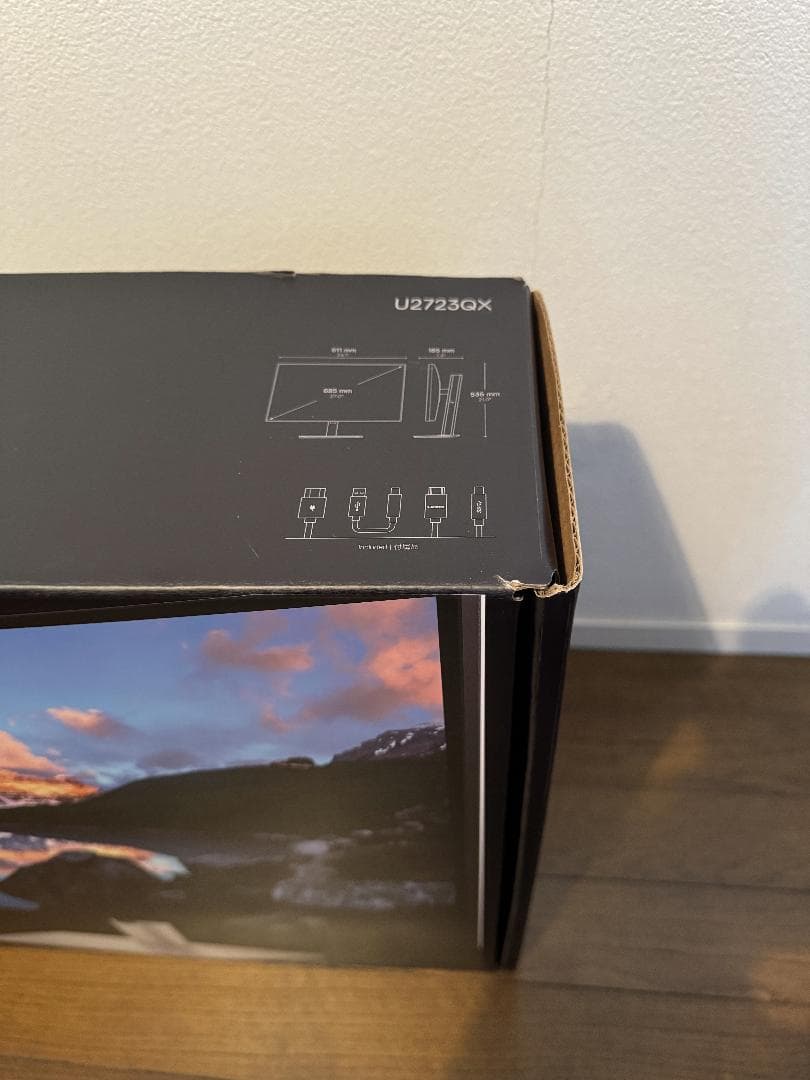 Dell U2723QX 27インチ 4K 液晶モニター　縦横回転・高さ調整