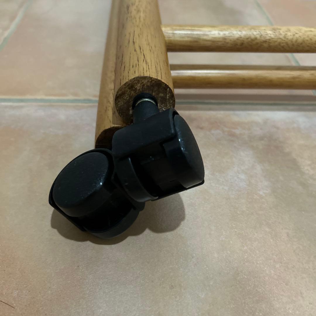 【manikoさま専用】北欧デザイン 木製　サイドテーブル キャスター③付き