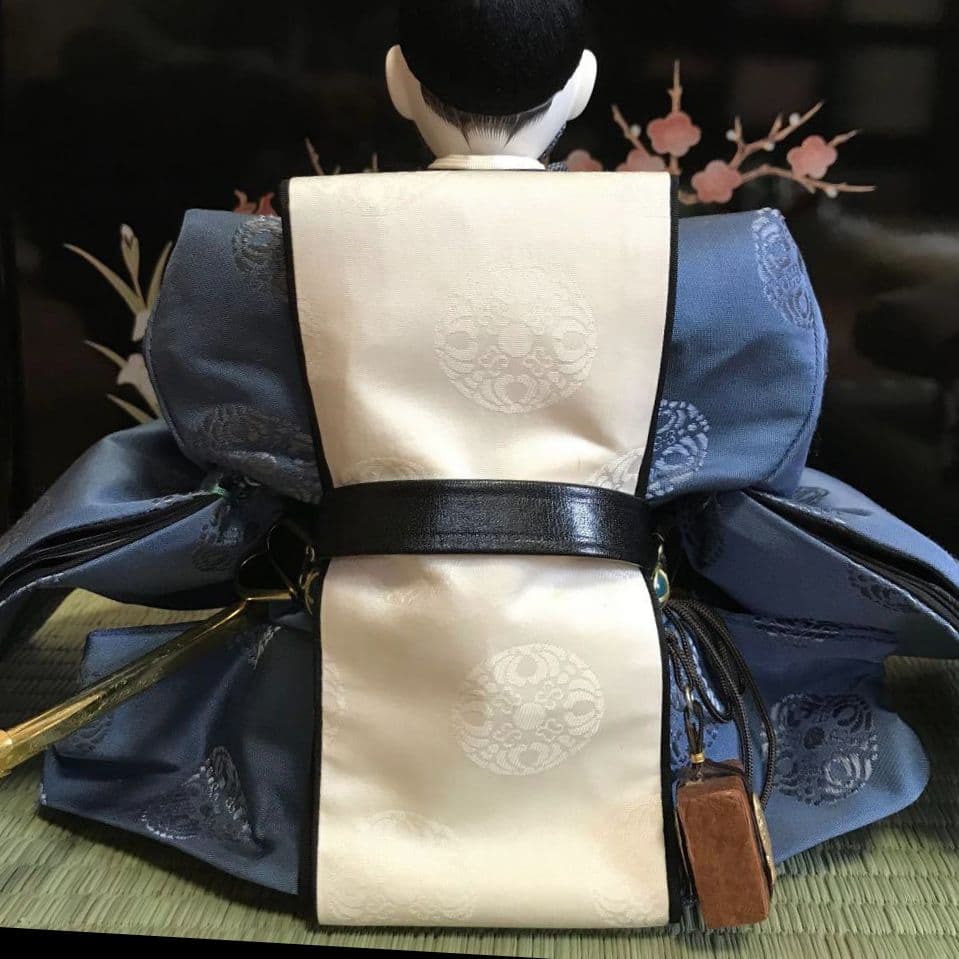 雛人形　親王飾り　希少「平安春峰」作　本格:京雛仕立て　お道具付き