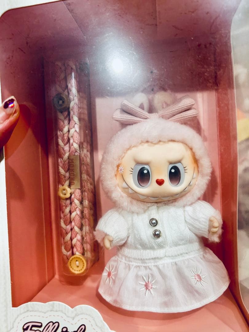 タイムセール日本未発売POPMART MOKOKO毛玉パーティーぬいぐるみ