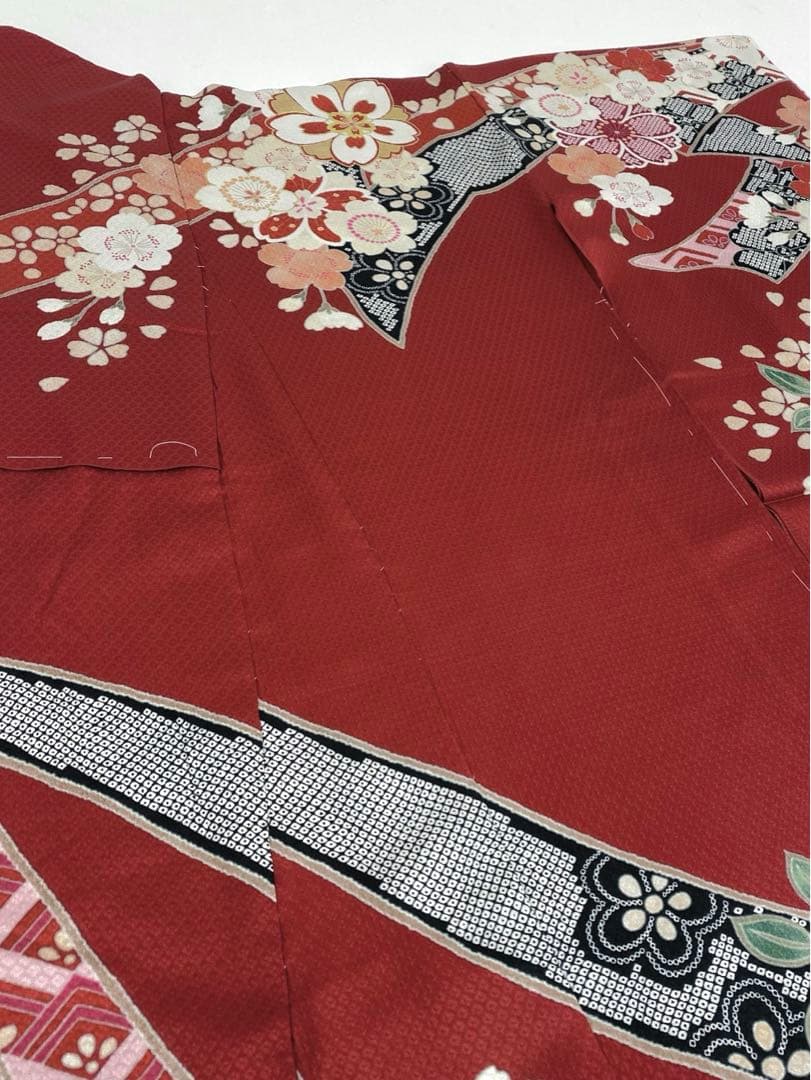 振袖 仮絵羽 金駒 金彩 ふくれ織紋意匠 正絹 未仕立て品 八掛付き