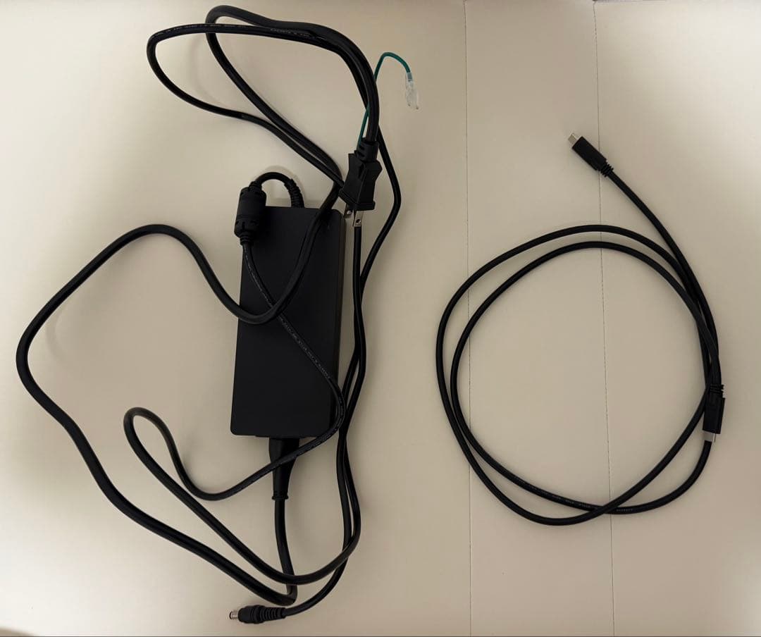 Anker 675 USB-C ドッキングステーション（モニタースタンド）