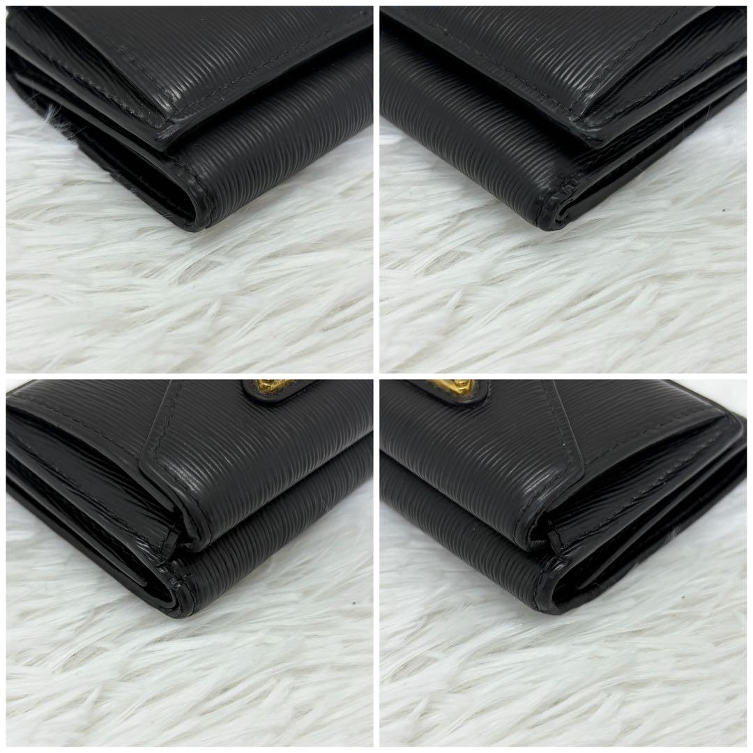 RFID搭載/美品✨プラダ　三つ折り財布 サフィアーノ 三角ロゴ　レザー　黒
