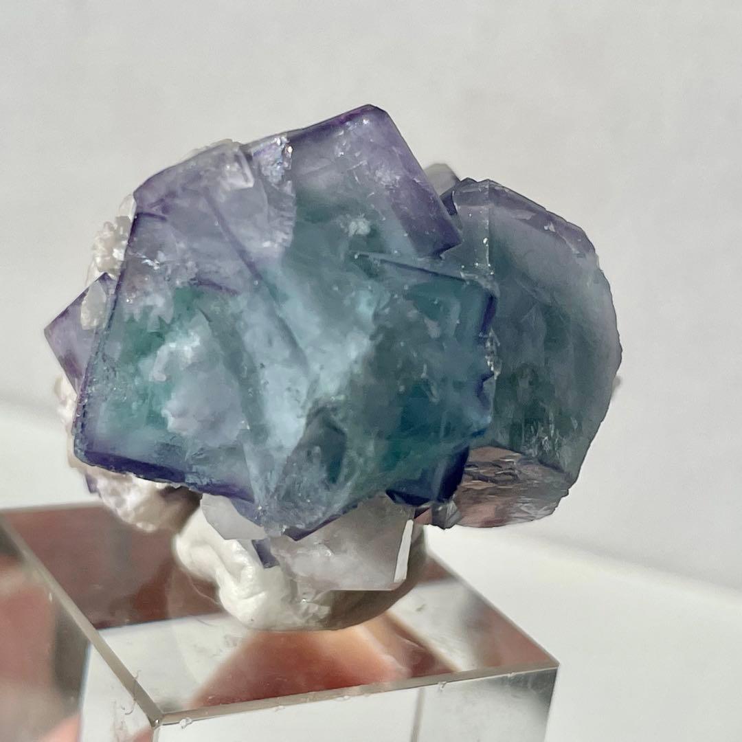 391 中国　ヤオガンシャン産　ポーセリンフローライト