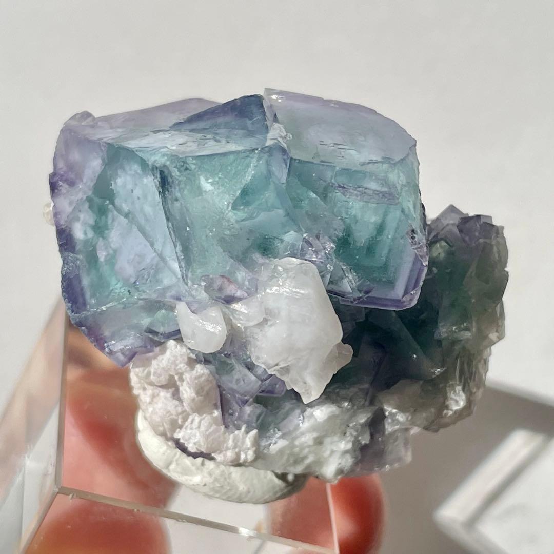 391 中国　ヤオガンシャン産　ポーセリンフローライト