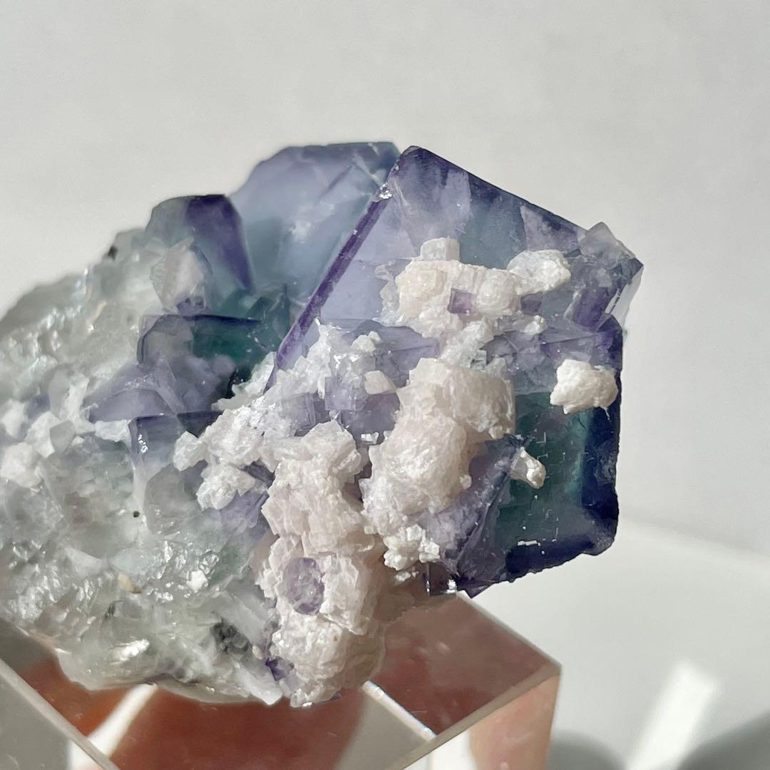 391 中国　ヤオガンシャン産　ポーセリンフローライト