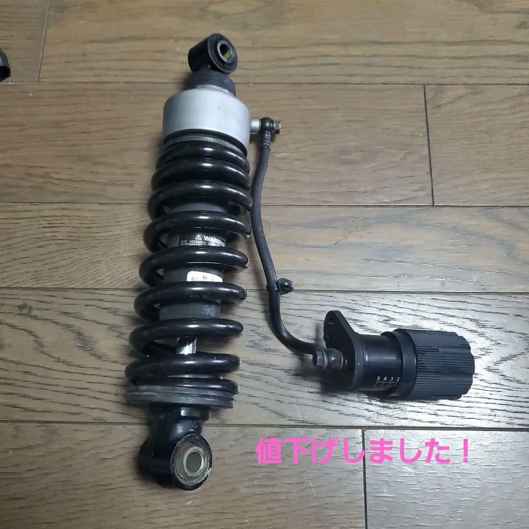 2018年式ファットボーイ　FLSTFS リアサスペンション 美品