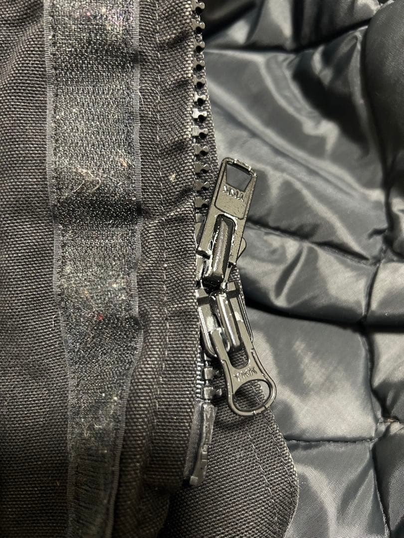 Carhartt ブラック フード付きジャケット M