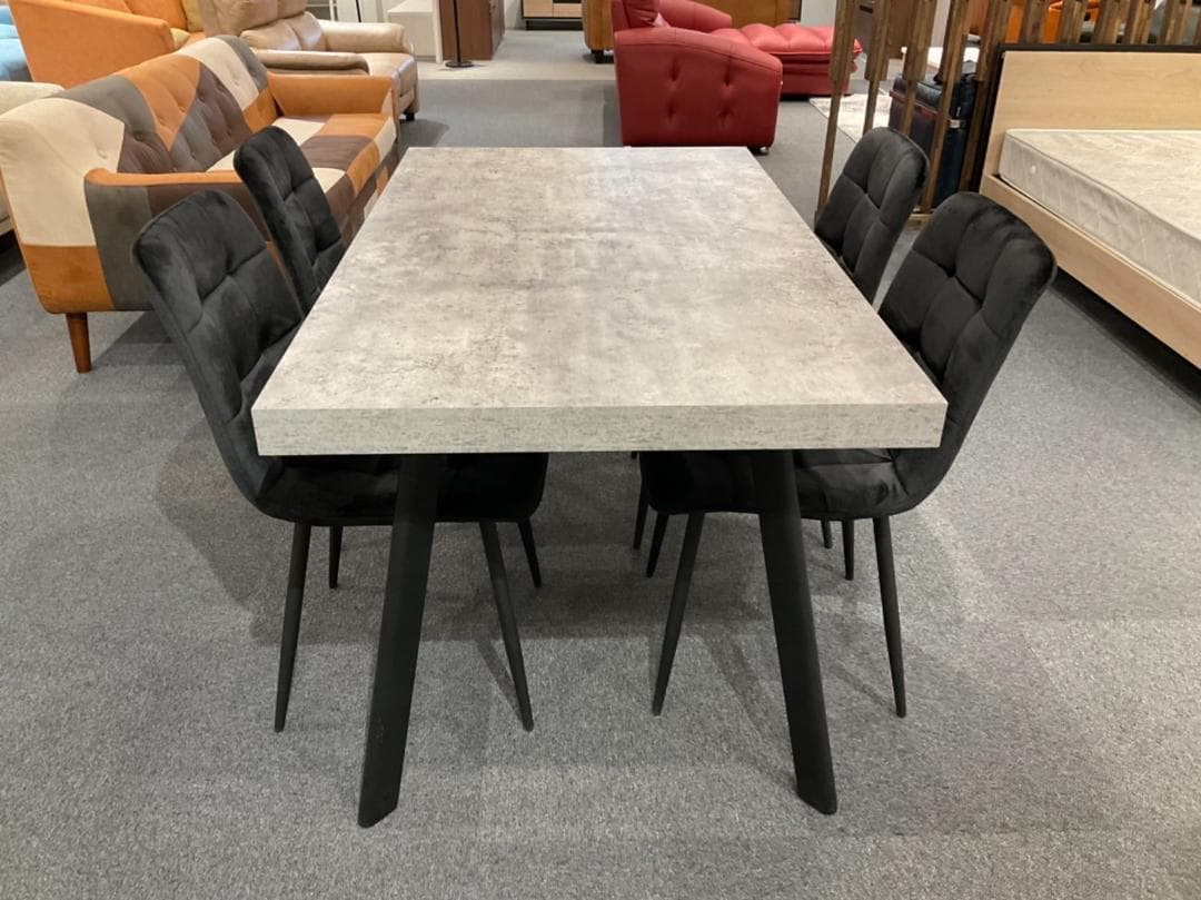 ダイニングテーブルセット　４人掛け　グレー　新品　GY/BK