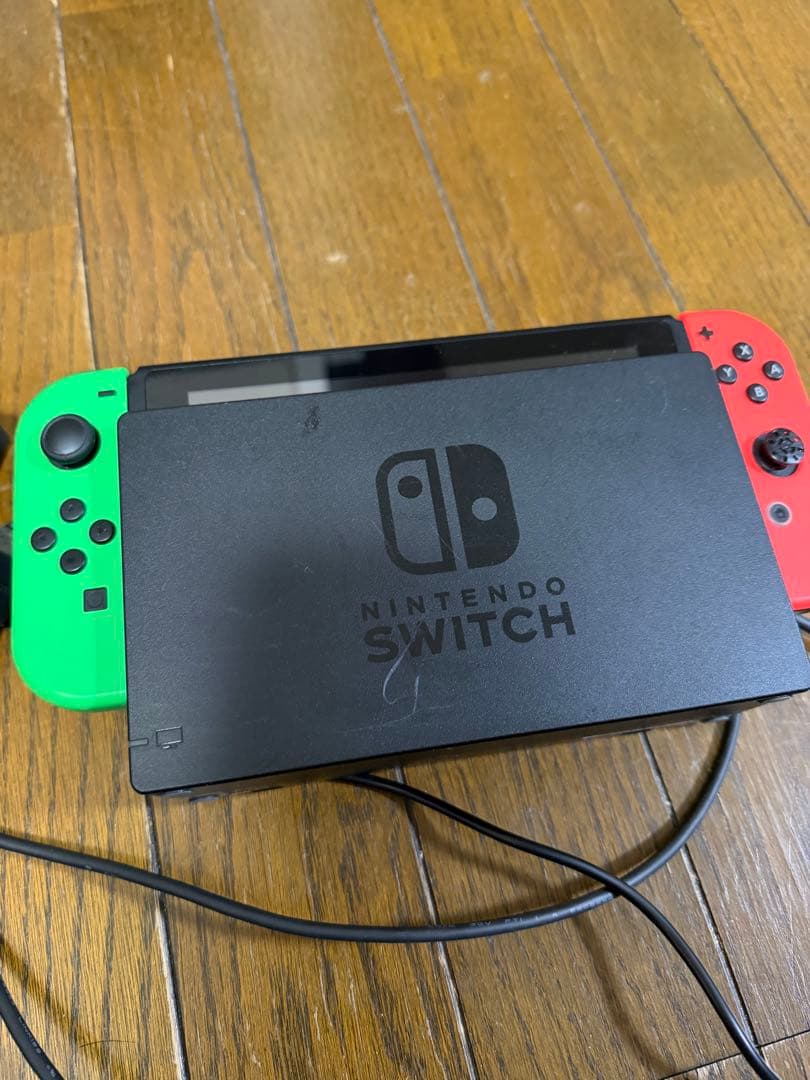 Nintendo Switch 本体 グリーン/レッド　使用感有ります
